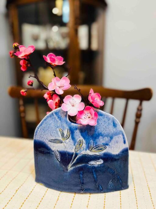 Emily'S Charming House Villa Brossard Bagian luar foto