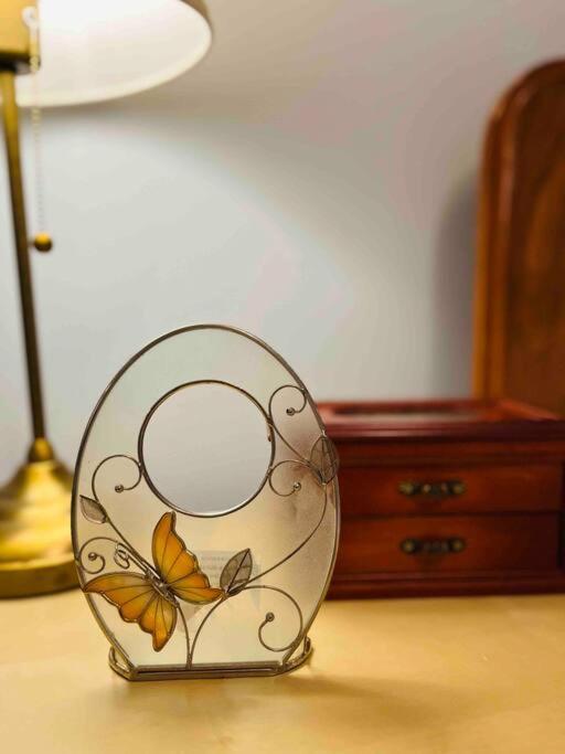 Emily'S Charming House Villa Brossard Bagian luar foto