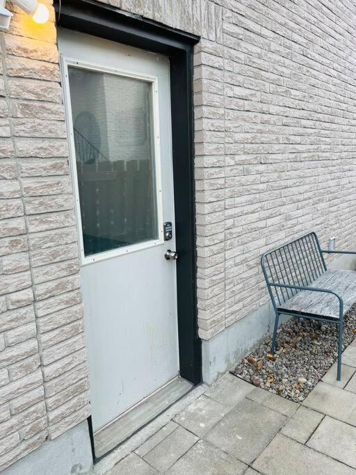 Emily'S Charming House Villa Brossard Bagian luar foto