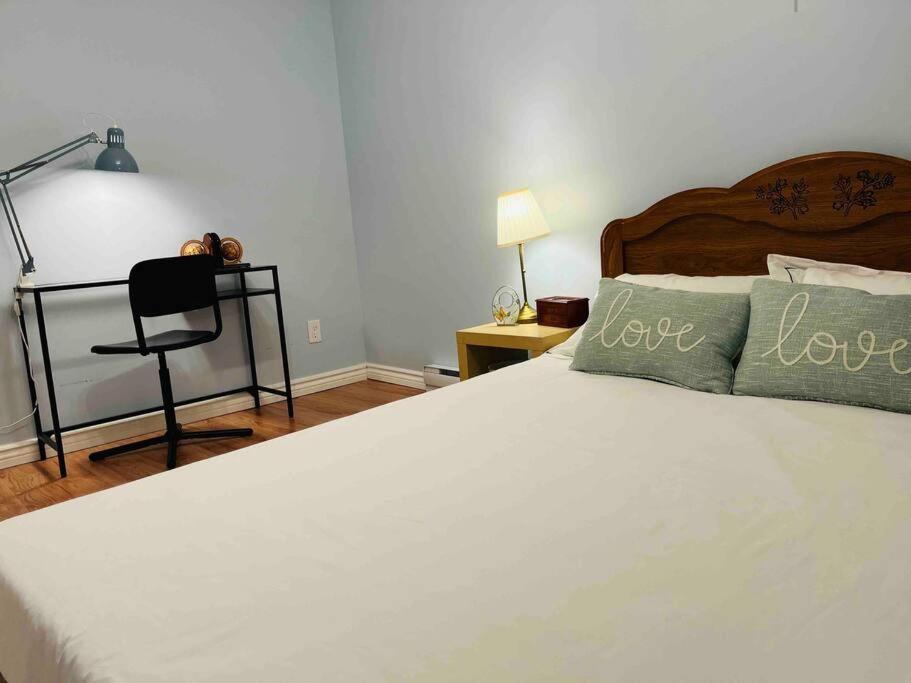 Emily'S Charming House Villa Brossard Bagian luar foto