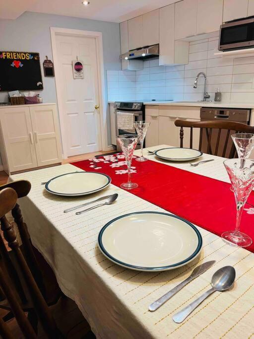 Emily'S Charming House Villa Brossard Bagian luar foto